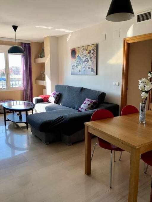 H&h Train Station Apartment Granada